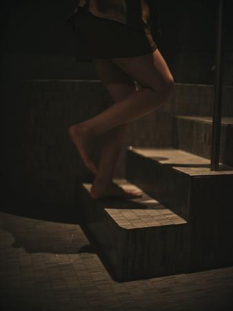 3-D 水風呂への階段